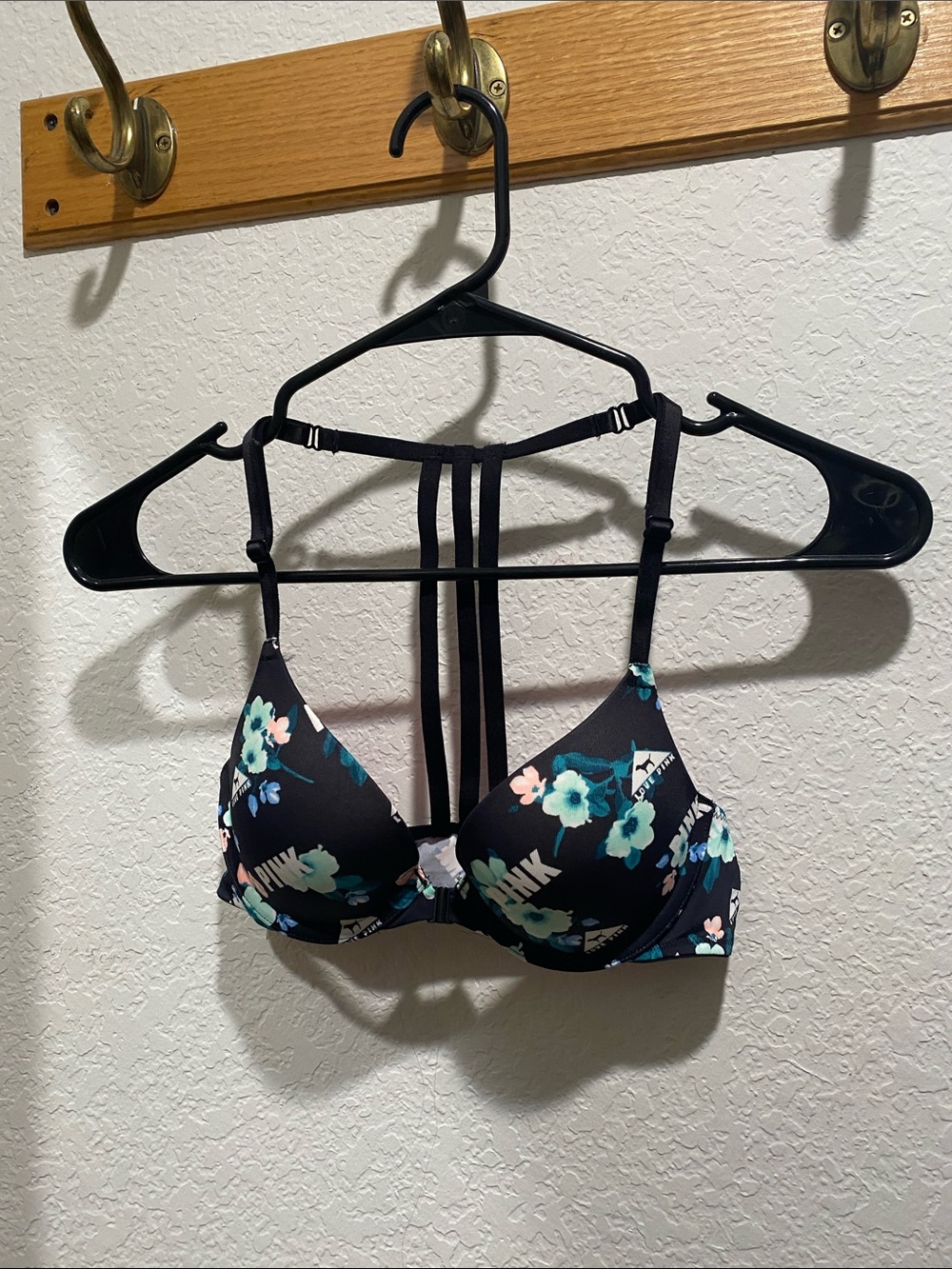 Victoria's Secret Black Floral Strappy Push-Up Bra